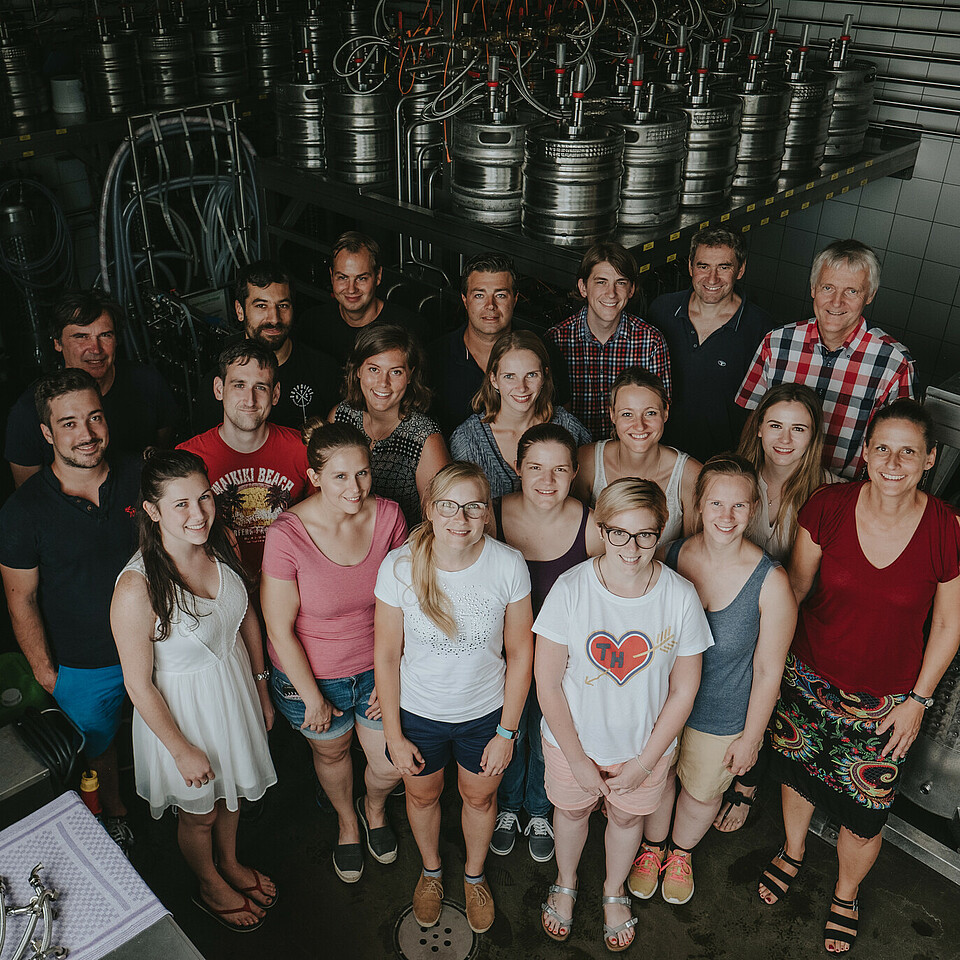 Photo de groupe de l'équipe de recherche "Oenologie, analyse du vin et analyse sensorielle